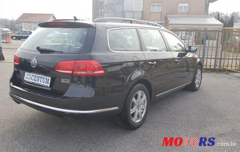 2012' Volkswagen Passat Variant photo #2