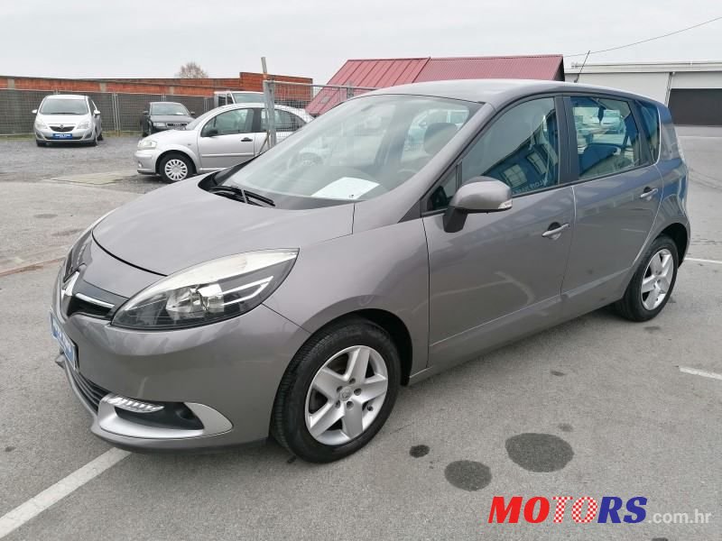 2015' Renault Scenic Dci photo #1