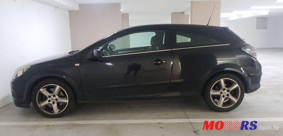 2007' Opel Astra Coupe 1.9 Cdti photo #1