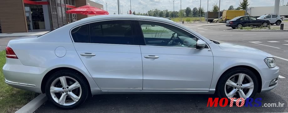 2013' Volkswagen Passat photo #2