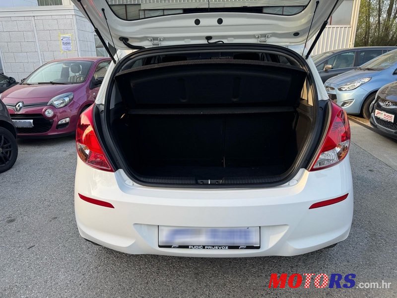 2014' Hyundai i20 1,2 photo #4