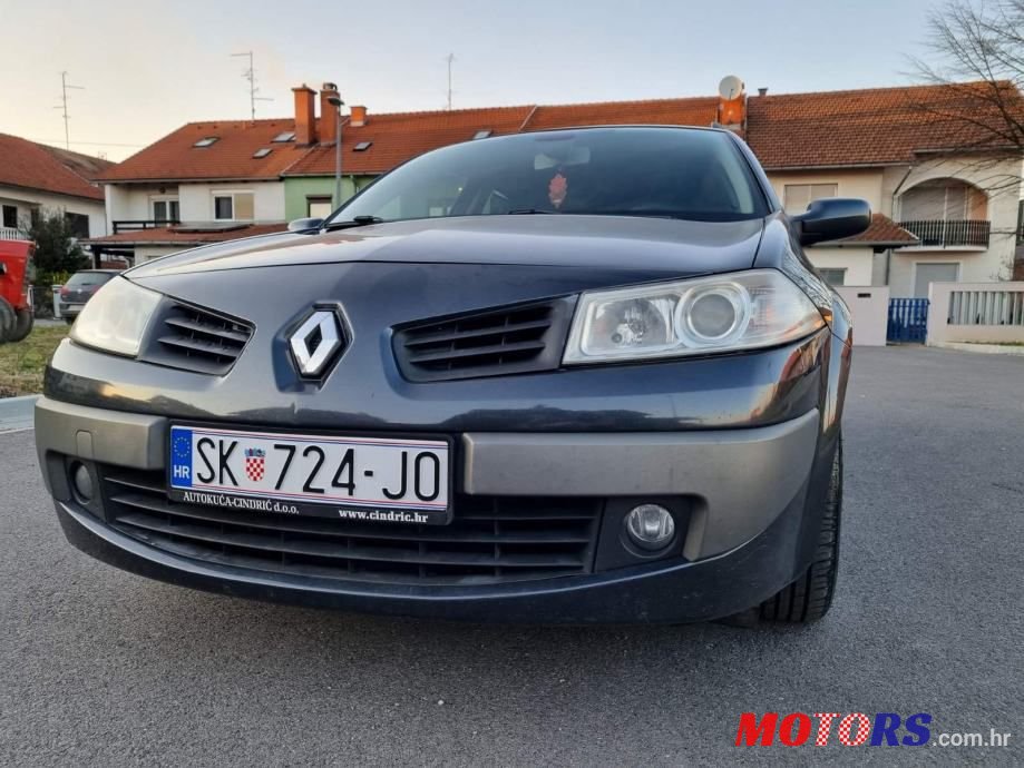 2017' Renault Megane Grandtour photo #3