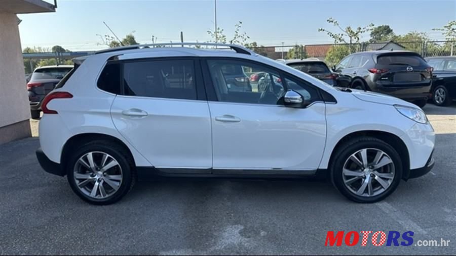 2015' Peugeot 2008 1,2 photo #5