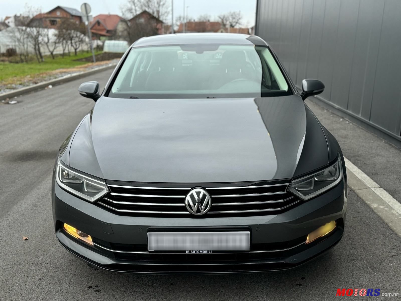 2016' Volkswagen Passat photo #2
