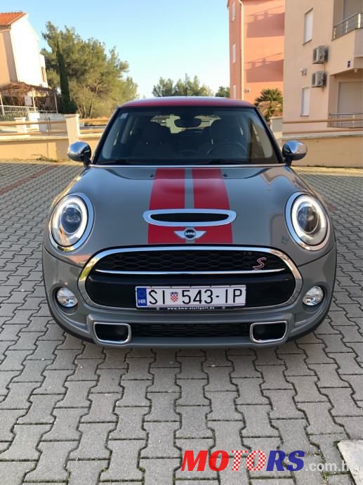 2015' MINI Cooper Sd photo #2