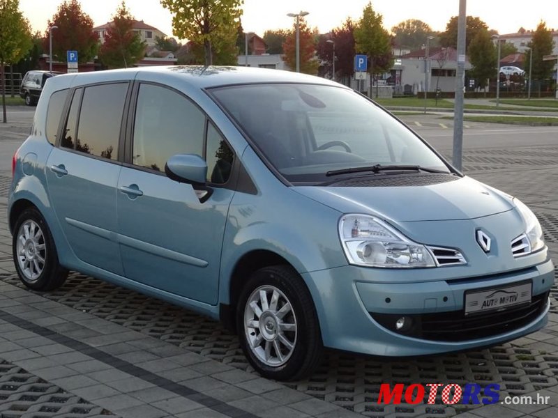 2010' Renault Modus photo #4