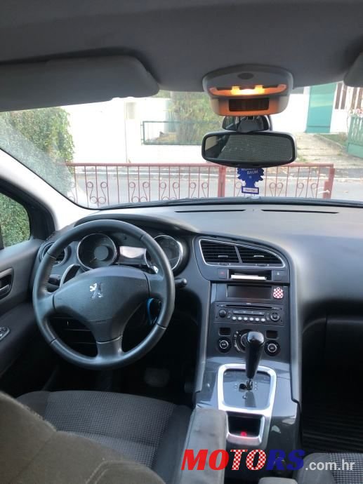 2010' Peugeot 5008 1,6 Hdi photo #6
