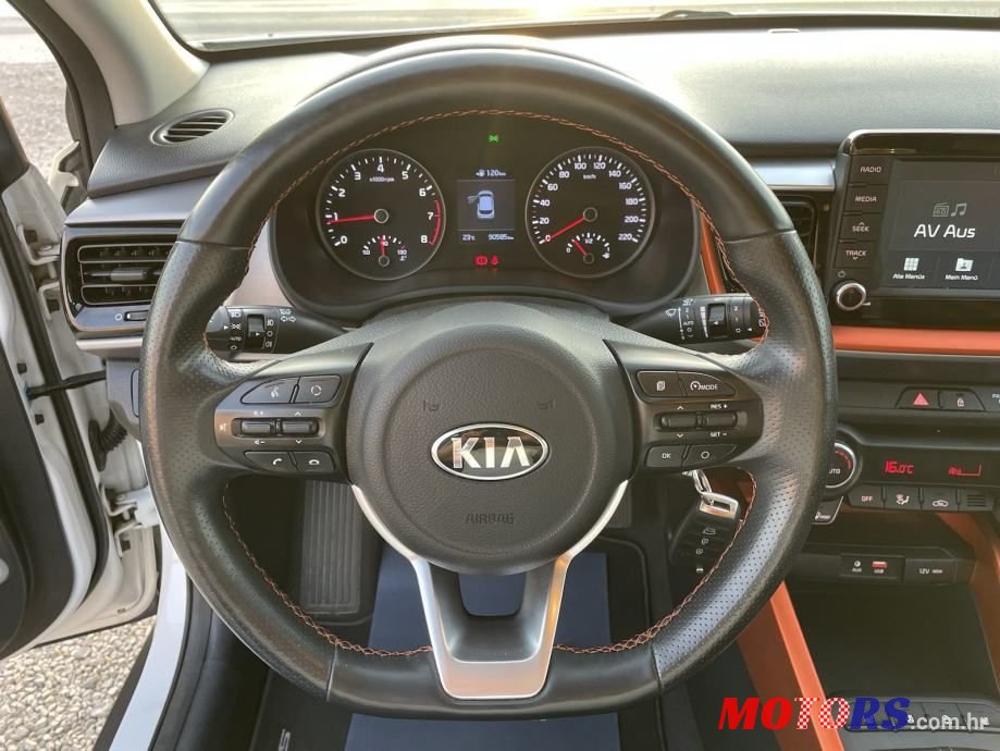 2018' Kia Stonic 1.0 T-Gdi photo #5