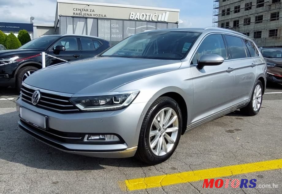 2017' Volkswagen Passat Variant photo #1