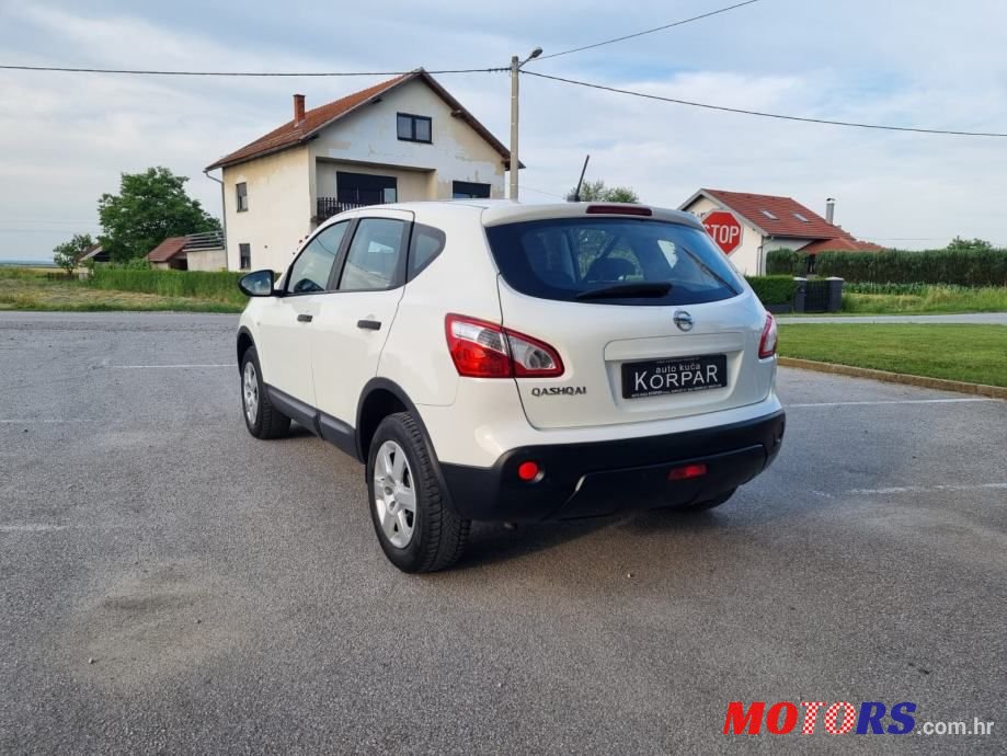 2013' Nissan Qashqai photo #5