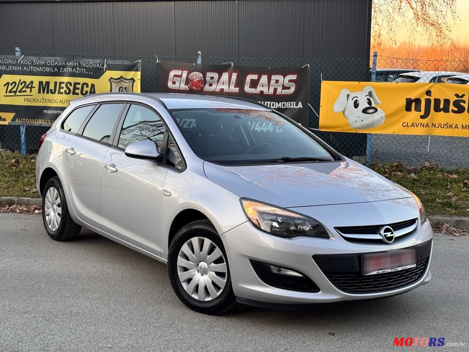 2016' Opel Astra Karavan photo #2