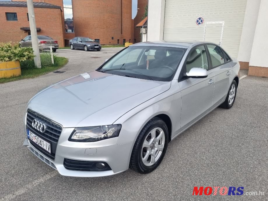 2011' Audi A4 photo #1