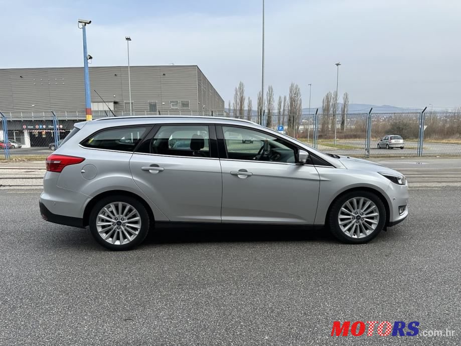 2016' Ford Focus Karavan photo #5