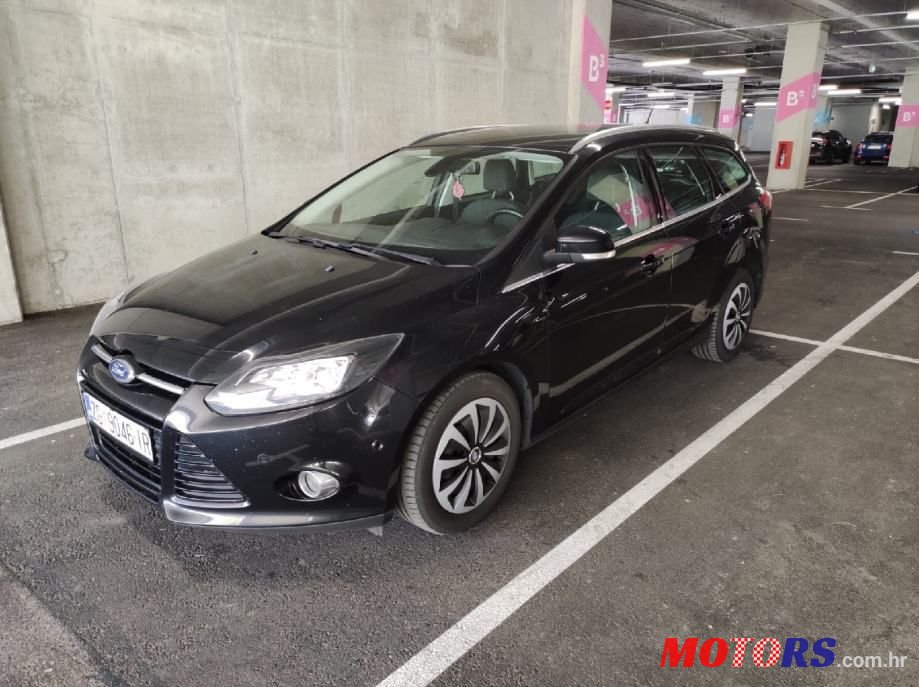 2013' Ford Focus Karavan photo #2