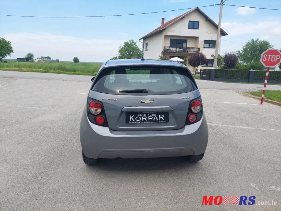 2012' Chevrolet Aveo photo #6