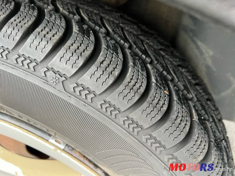 2001' Kia Shuma photo #5