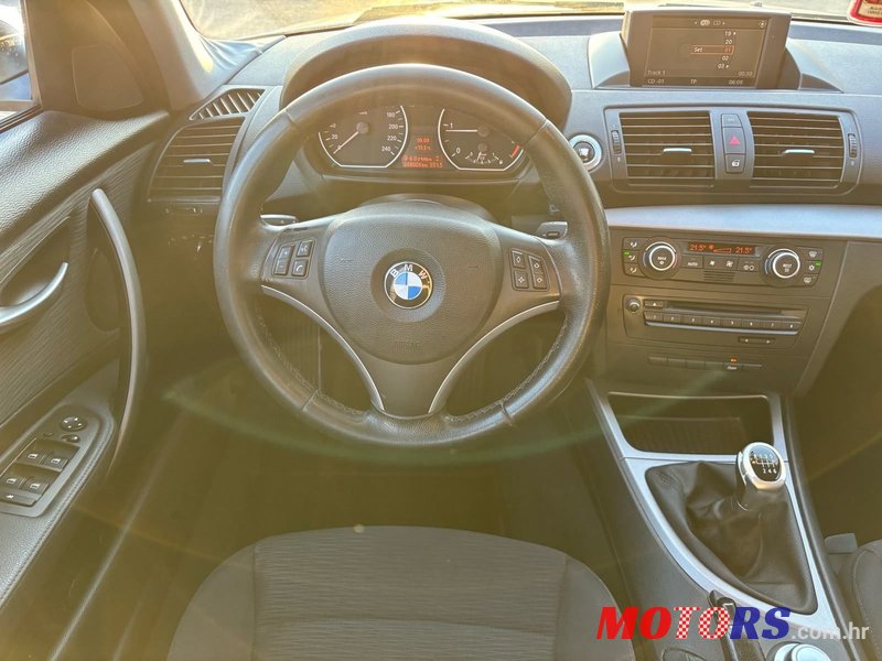 2008' BMW Serija 1 118D photo #4
