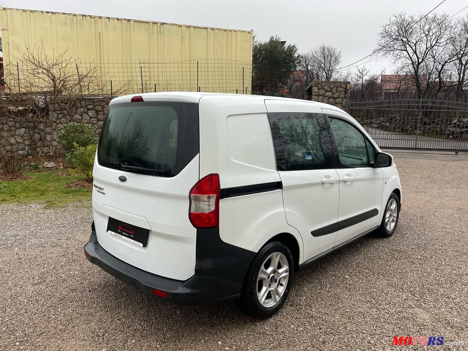 2020' Ford Tourneo Courier 1,5 Tdci photo #5