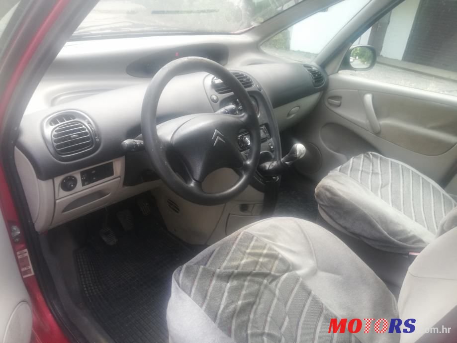 2004' Volkswagen Polo 1,4 photo #5