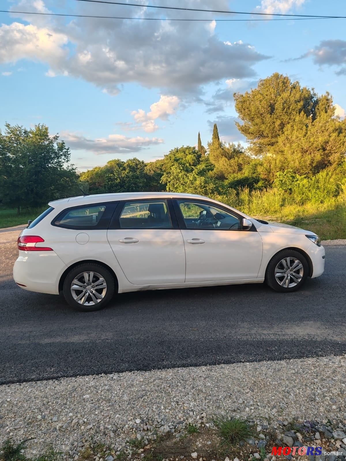 2014' Peugeot 308 Sw photo #6