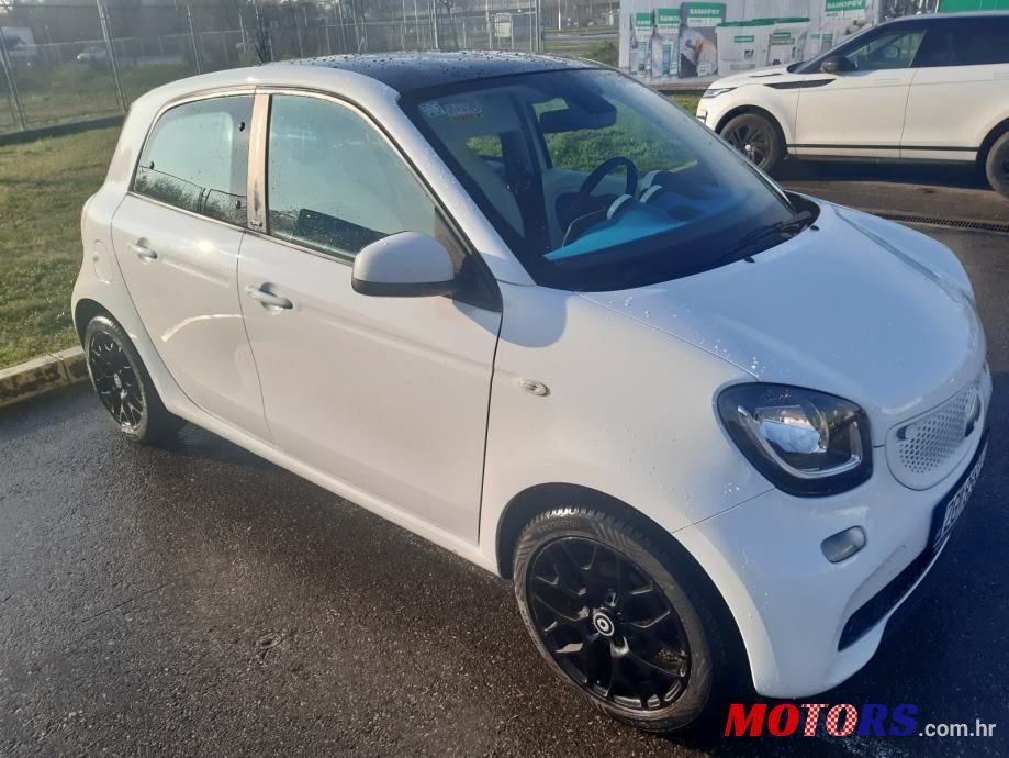 2015' Smart Forfour 1.0 photo #1