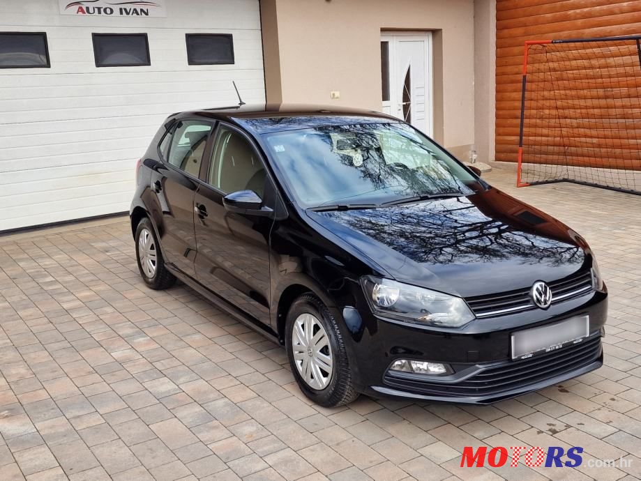 2016' Volkswagen Polo photo #5
