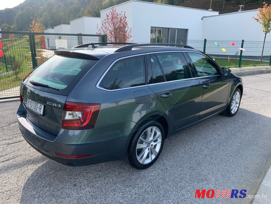 2017' Skoda Octavia Combi photo #4