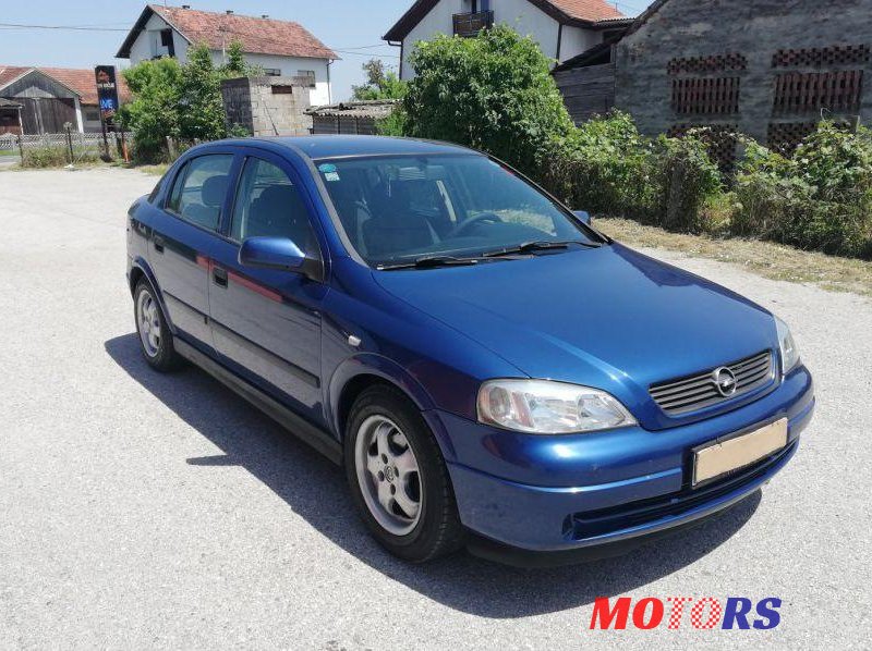 2004' Opel Astra Classic 1,4 photo #1