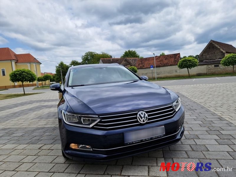 2015' Volkswagen Passat Variant photo #2
