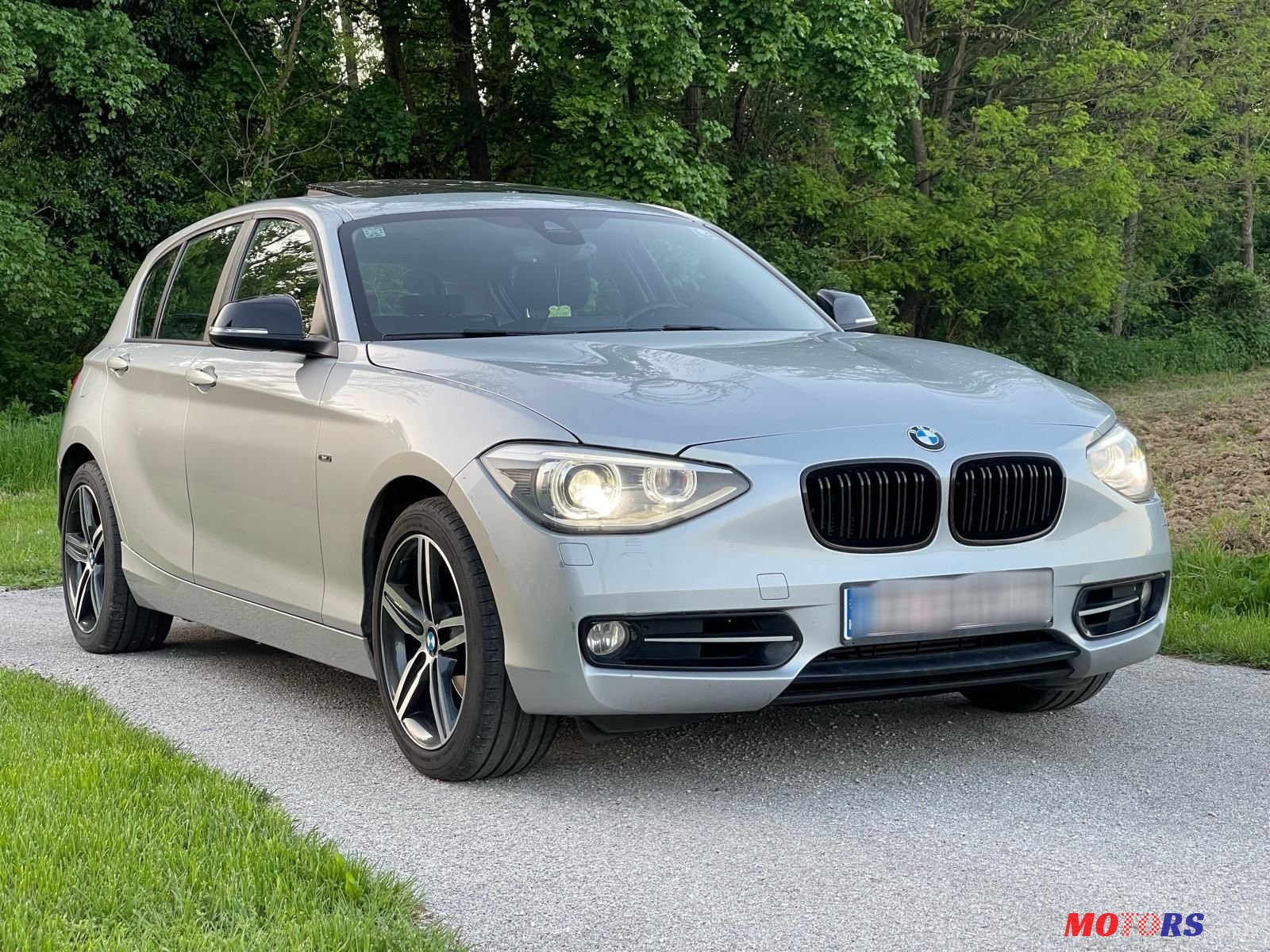 2011' BMW Serija 1 118I Sport photo #2