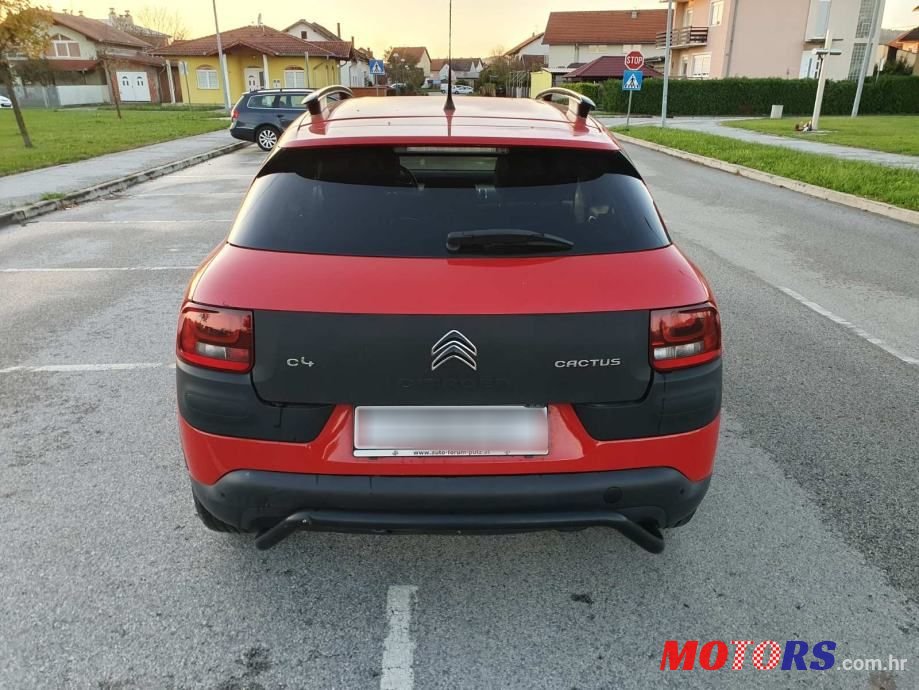 2015' Citroen C4 Cactus photo #6