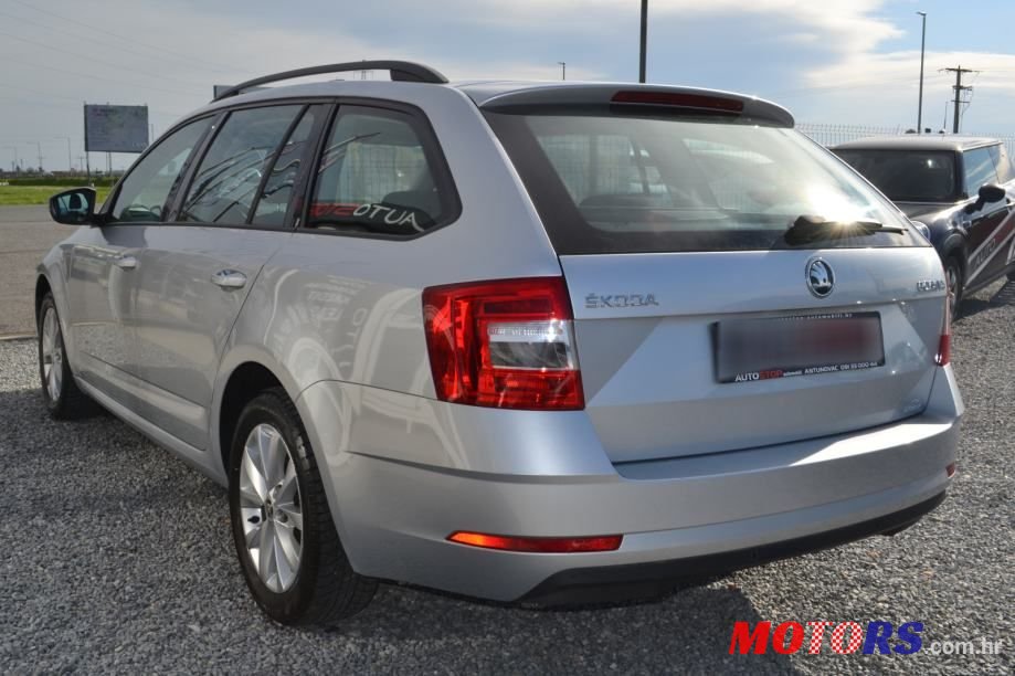 2018' Skoda Octavia Combi photo #4