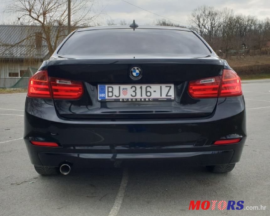 2014' BMW Serija 3 316D photo #5