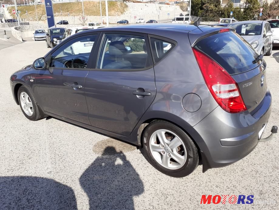 2010' Hyundai i30 1,6 Crdi photo #5