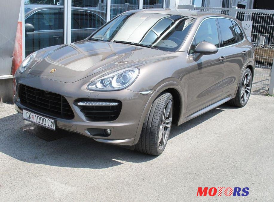 2012' Porsche Cayenne Turbo 4,8 V8 photo #1