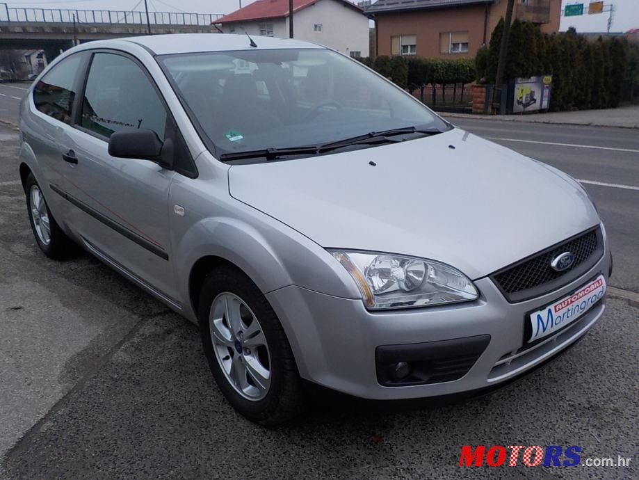 2006' Ford Focus photo #2