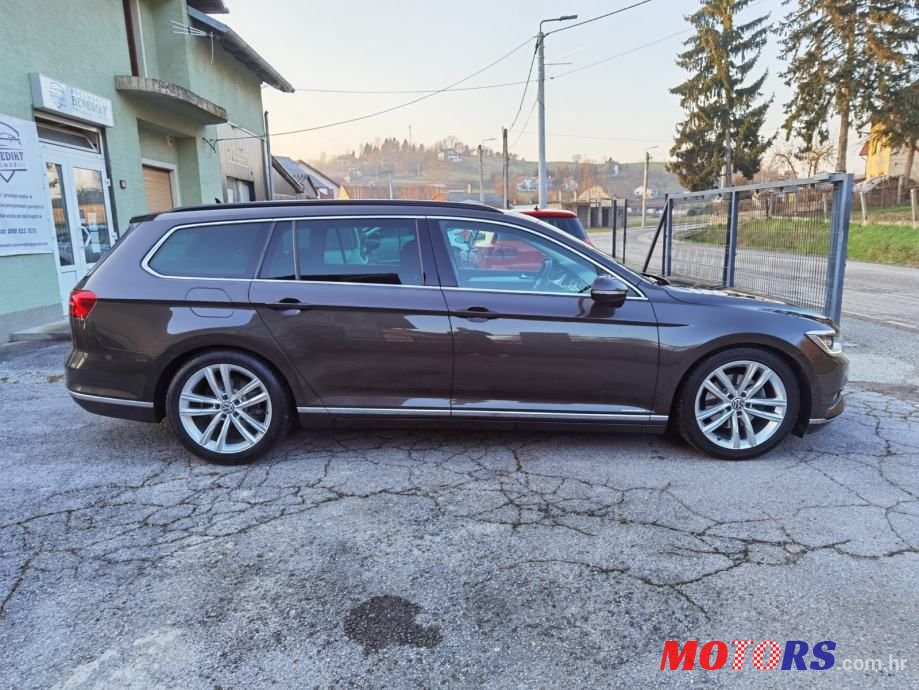 2016' Volkswagen Passat photo #4