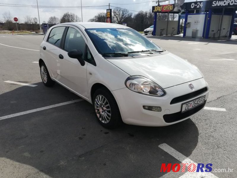 2012' Fiat Punto 1,2 8V photo #1