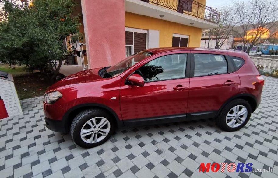 2012' Nissan Qashqai 1,6 16V photo #1