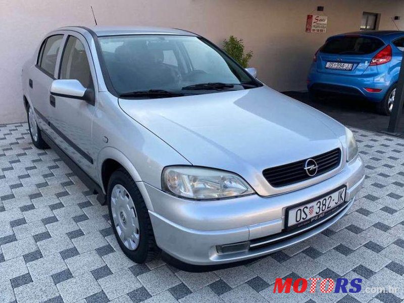 2008' Opel Astra 1,4 16V photo #1