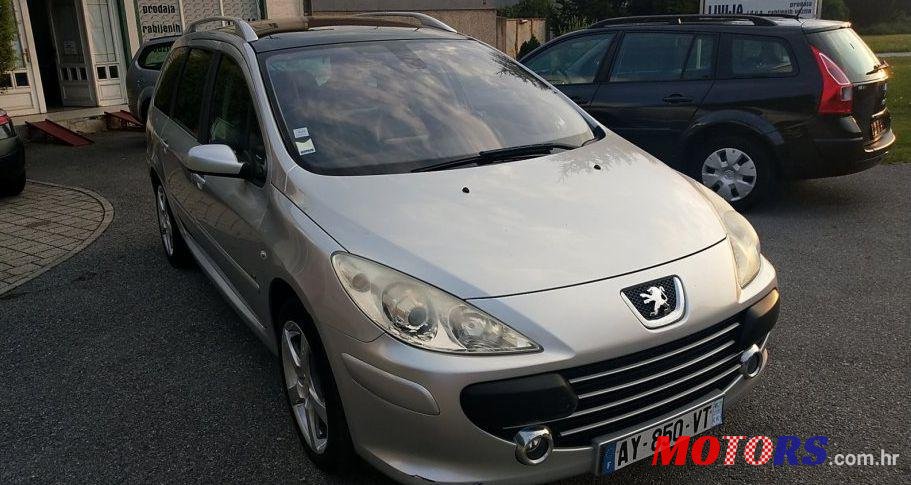 2006' Peugeot 307 Sw photo #2