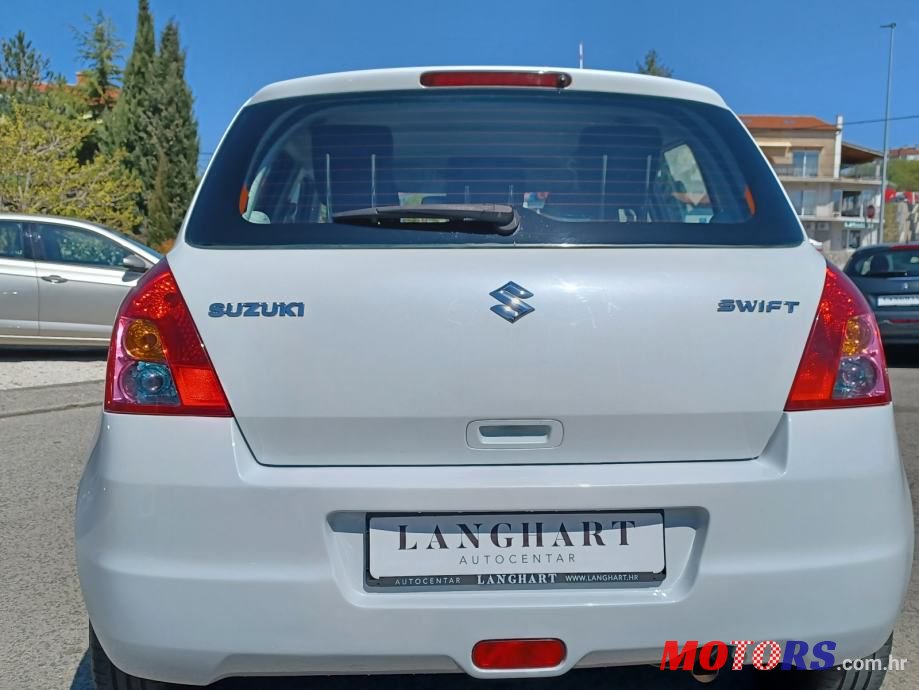 2010' Suzuki Swift 1,3 Glx photo #4