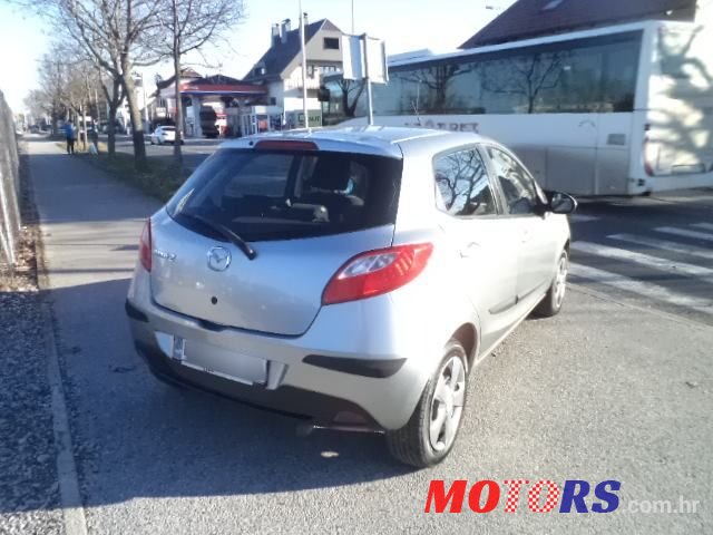 2011' Mazda 2 1,6 D photo #4