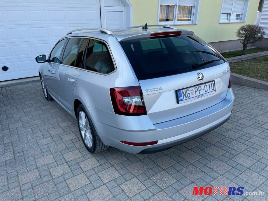 2019' Skoda Octavia Combi photo #2