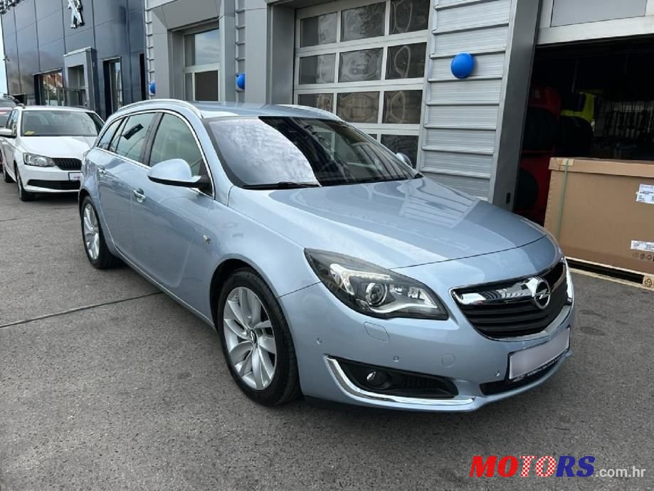 2015' Opel Insignia Karavan photo #2