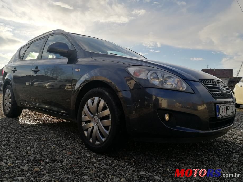 2009' Kia Ceed Sportswagon photo #1