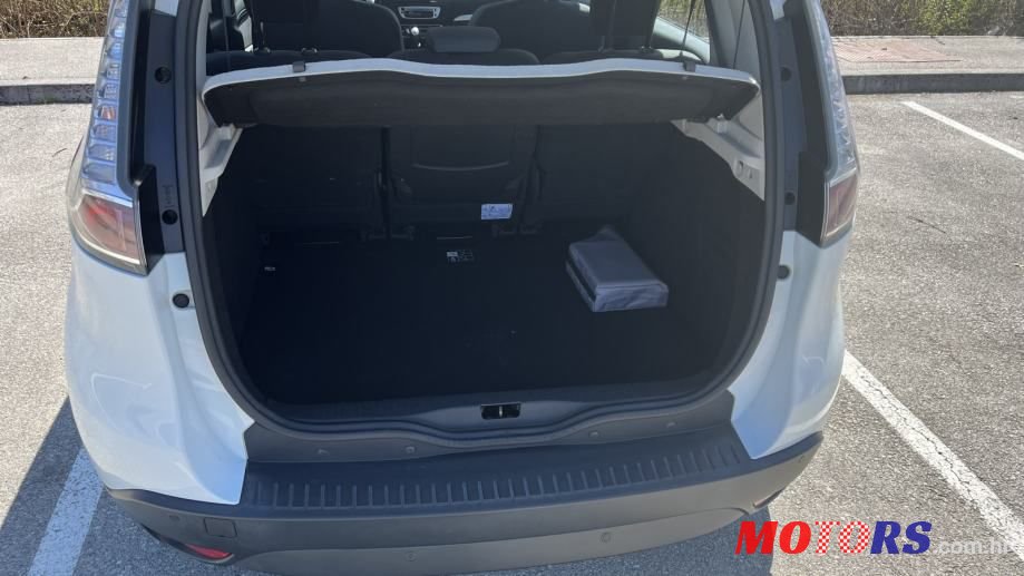 2015' Renault Scenic Dci photo #6