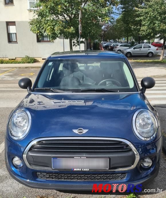 2017' MINI Cooper Diesel F55 photo #4