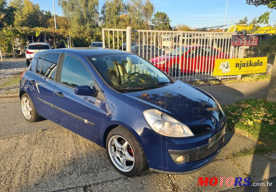 2007' Renault Clio 1,2 16V photo #1