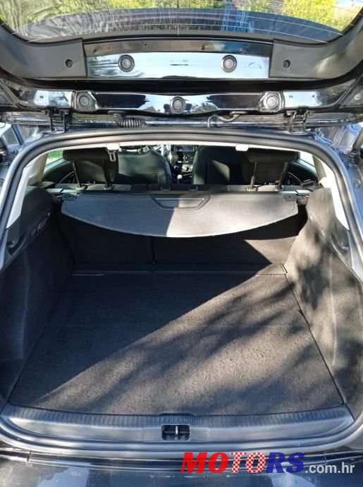 2014' Renault Clio photo #2